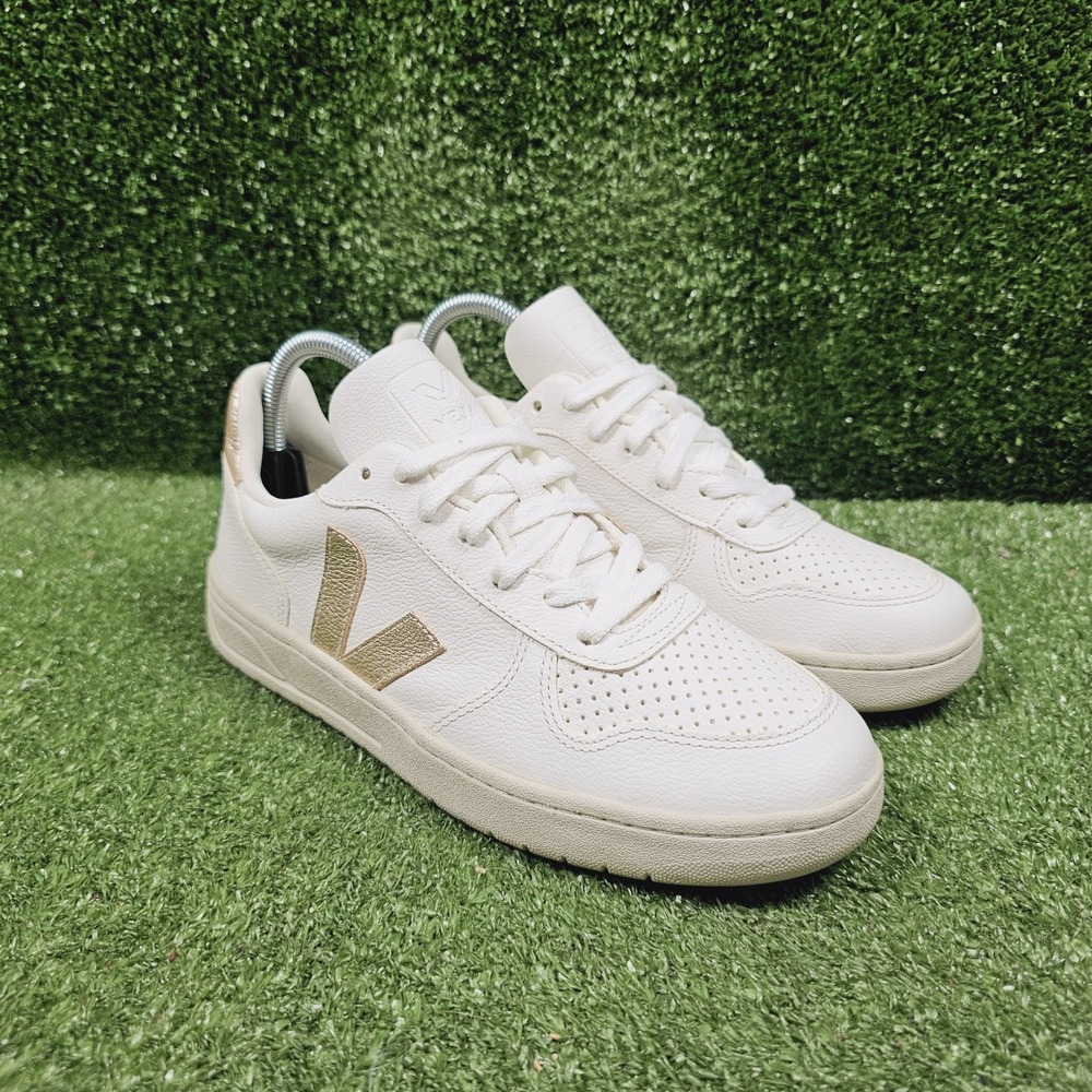 Veja V-10 White Gold Leather Low Top Lace Up Comfort Sneakers Womens Size US 9